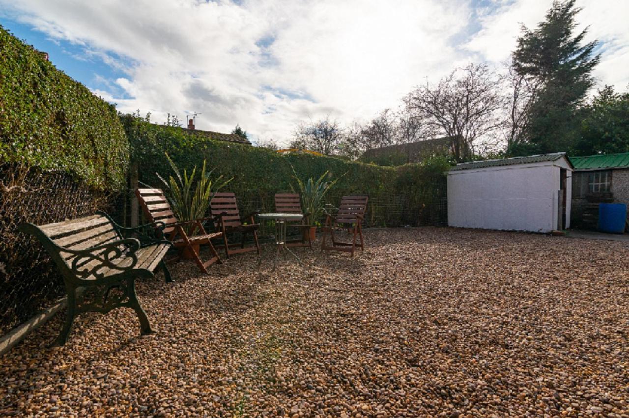 Beautiful 6 Bedroom Holiday Home, Manchester วิเทนชอว์ ภายนอก รูปภาพ